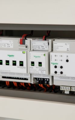 eleec-03